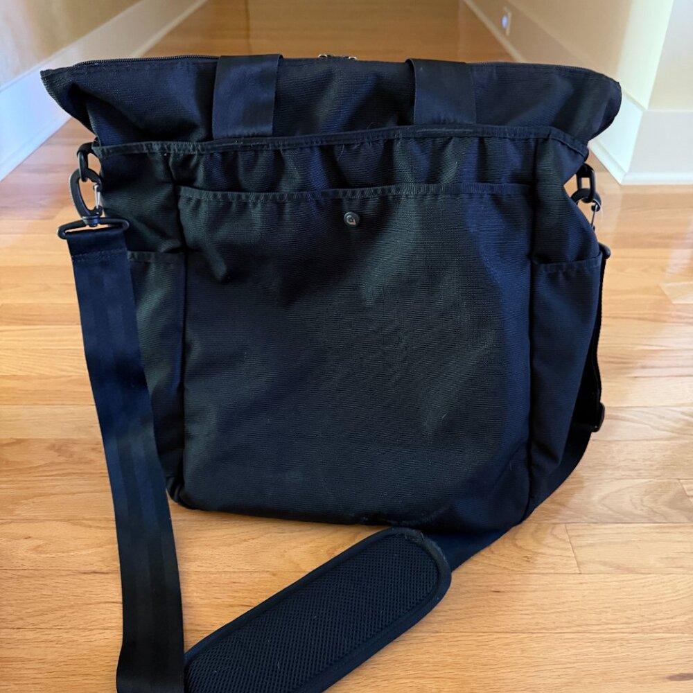 GRAVIS BLACK SHOULDER and/or TRAVEL BAG - Picture 2 of 13